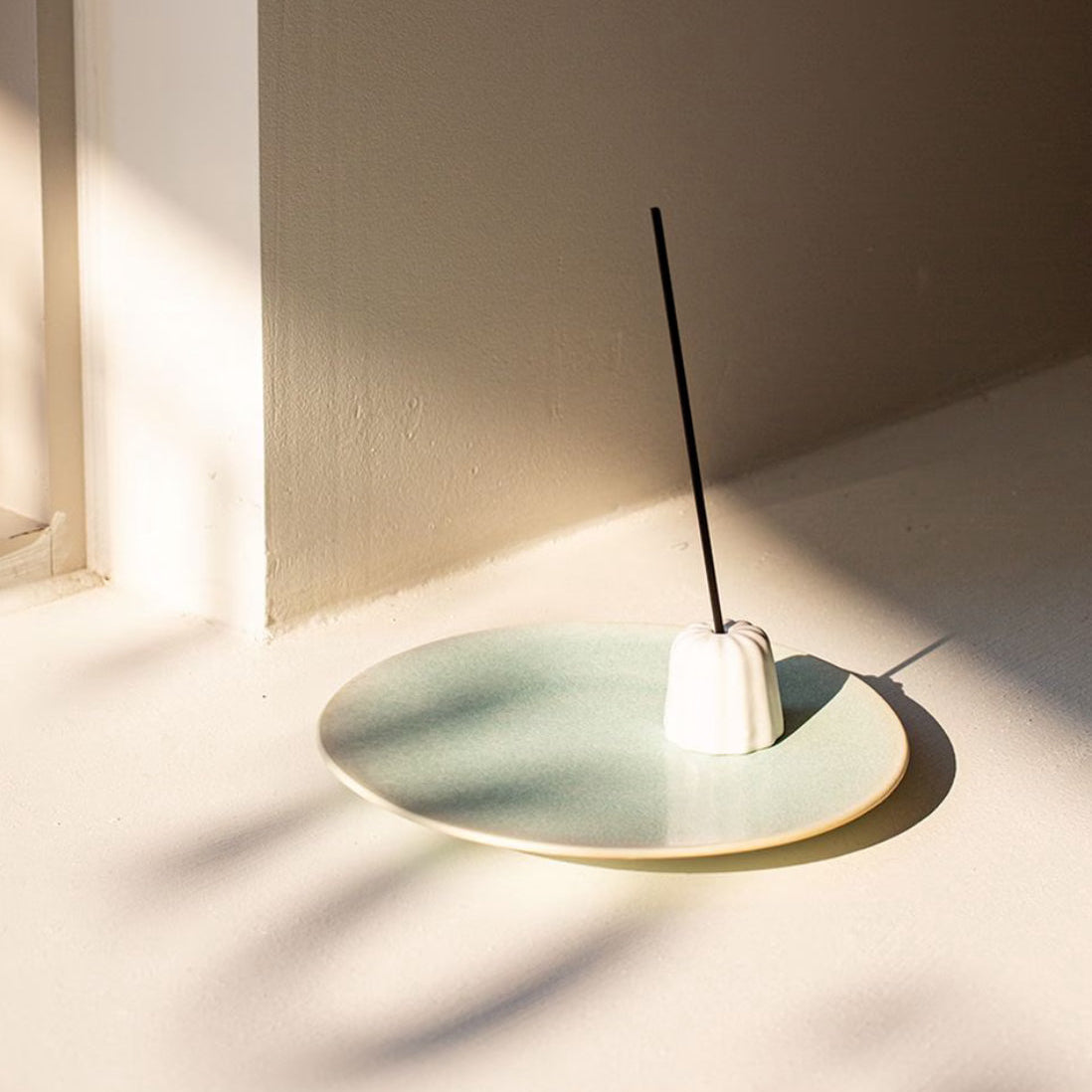 Canele Incense Holder